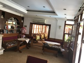 Karyatit Hotel