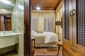 Kauçuk Hotel