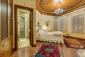 Kauçuk Hotel