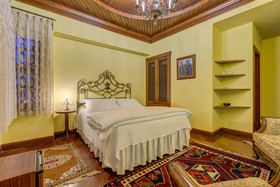 Kauçuk Hotel