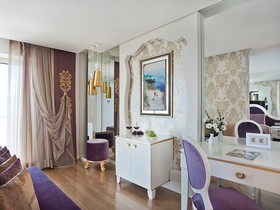 La Boutique Hotel & Suites