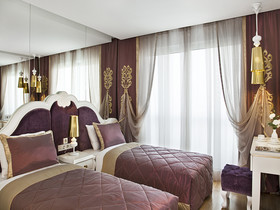 La Boutique Hotel & Suites