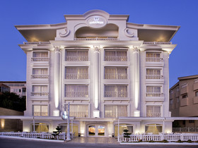 La Boutique Hotel & Suites