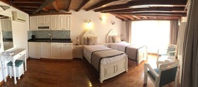La Paloma Hotel