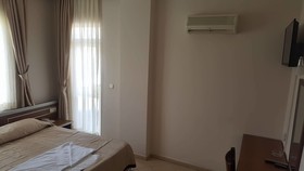 Lemon Hotel