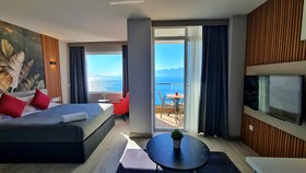 Let'stay Panorama Suites