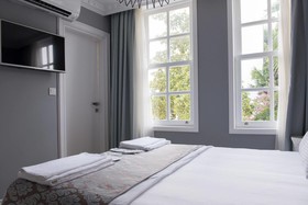Luna Boutique Hotel