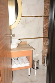 Serenity Suit Hotel