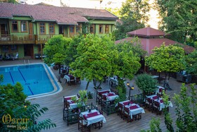 Oscar Garden Hotel