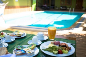 Oscar Garden Hotel