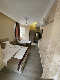 Ozgur Hotel Isiklar