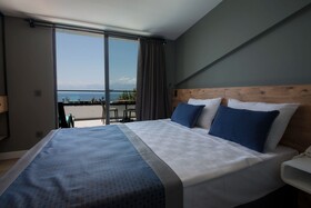 Pure Blanche Hotel