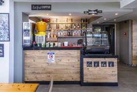 Pure Blanche Hotel