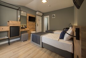 Pure Blanche Hotel