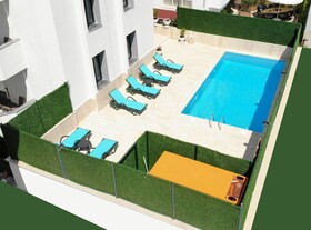 Pure Blanche Hotel