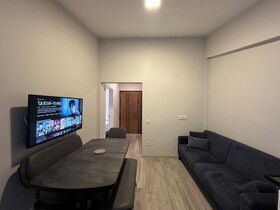Real Homes & Metro Line