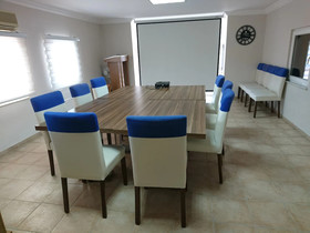 The Corner Park Hotel