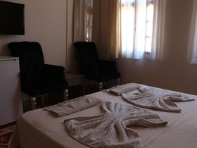 Otel Wood House