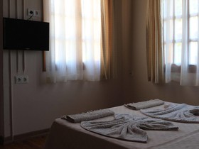 Otel Wood House