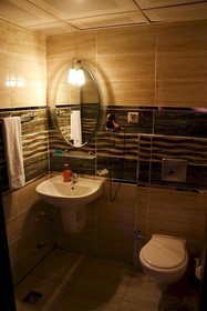 Sky Luxe Hotel