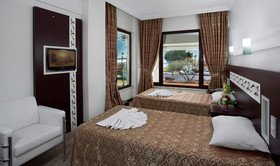 Pacco Sea & City Hotel