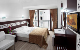 Pacco Sea & City Hotel
