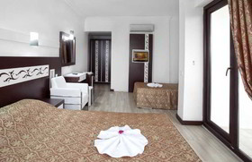 Pacco Sea & City Hotel