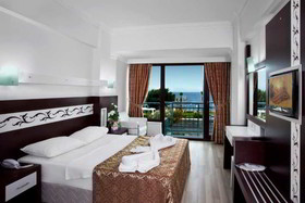 Pacco Sea & City Hotel