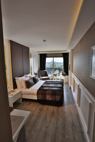 Sky Kamer Hotel