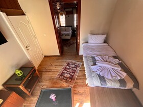 Tarihi Sari Konak
