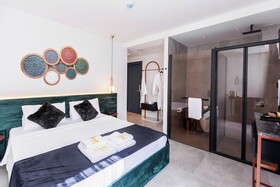 The One Living Hotel