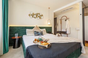 The One Living Hotel