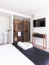 The One Living Hotel