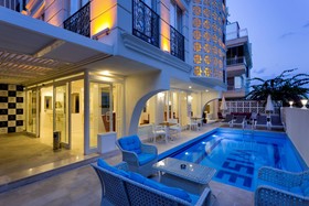 Wise Hotel & Spa