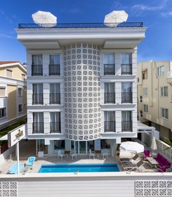 Wise Hotel & Spa