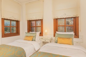 Zemira Garden Hotel