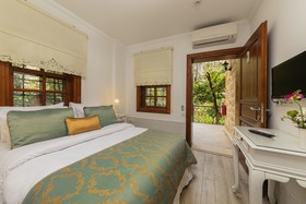 Zemira Garden Hotel