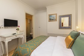Zemira Garden Hotel