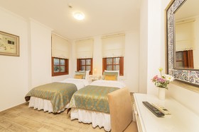 Zemira Garden Hotel