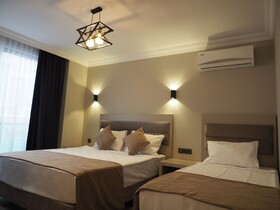 Zenia Otel