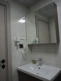 Zenia Otel