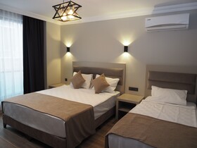 Zenia Otel
