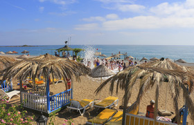 Club Aqua Plaza