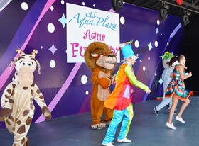 Club Aqua Plaza
