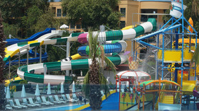 Club Aqua Plaza