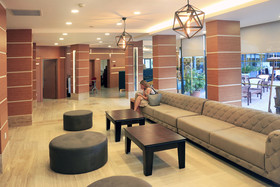 Club Aqua Plaza