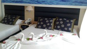 Club Aqua Plaza