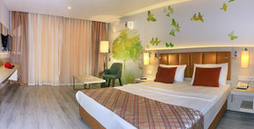 Club Aqua Plaza