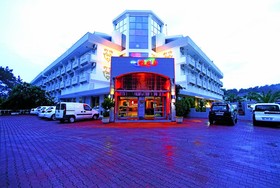 Transatlantik Beach Hotel