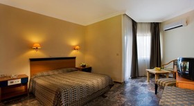 Castle Park Hotel